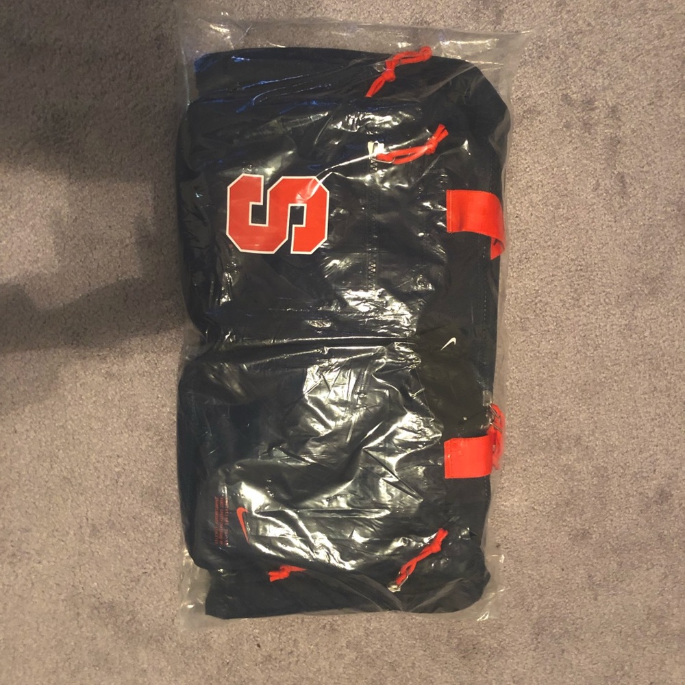 NWT Syracuse University Nike official football duffle